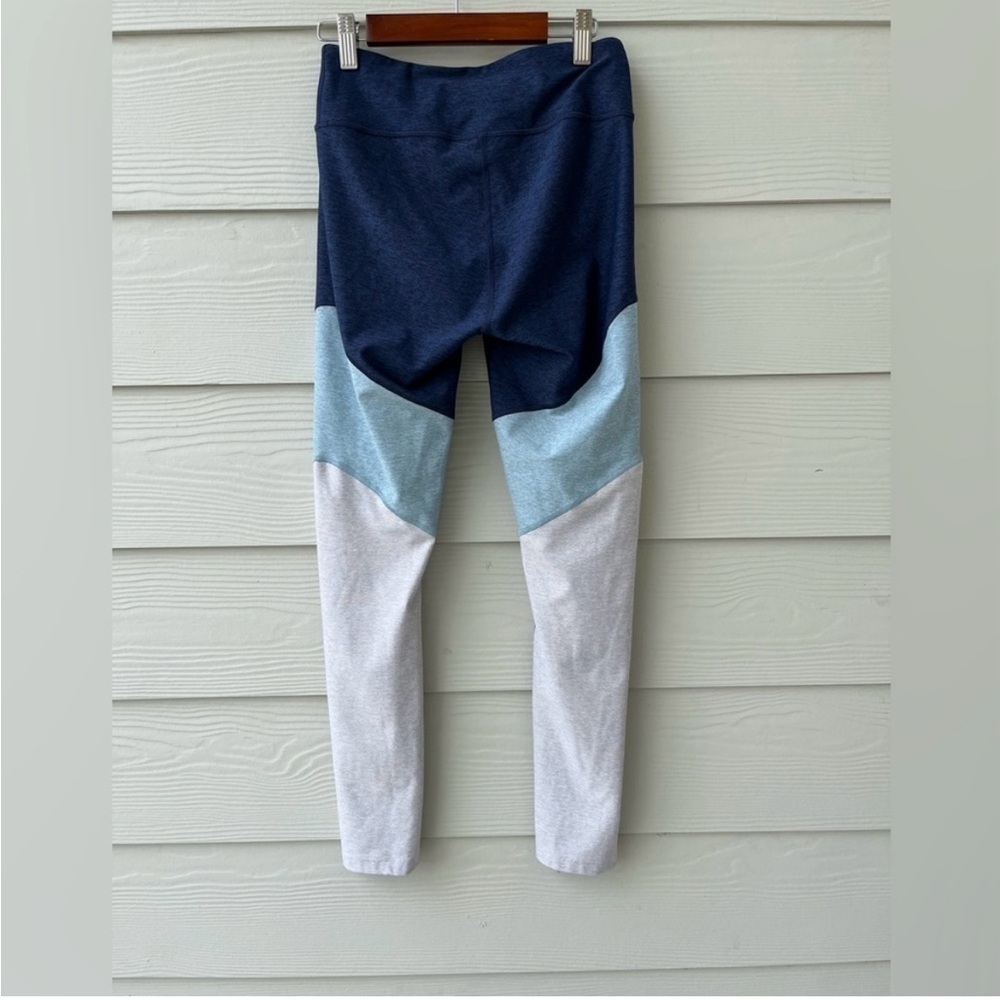Outdoor Voices Two Toned Leggings - Picture 2 of 4